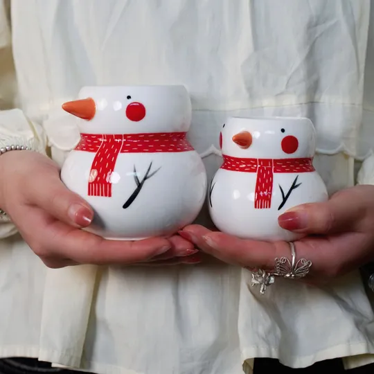 Small-batch ceramic teapot